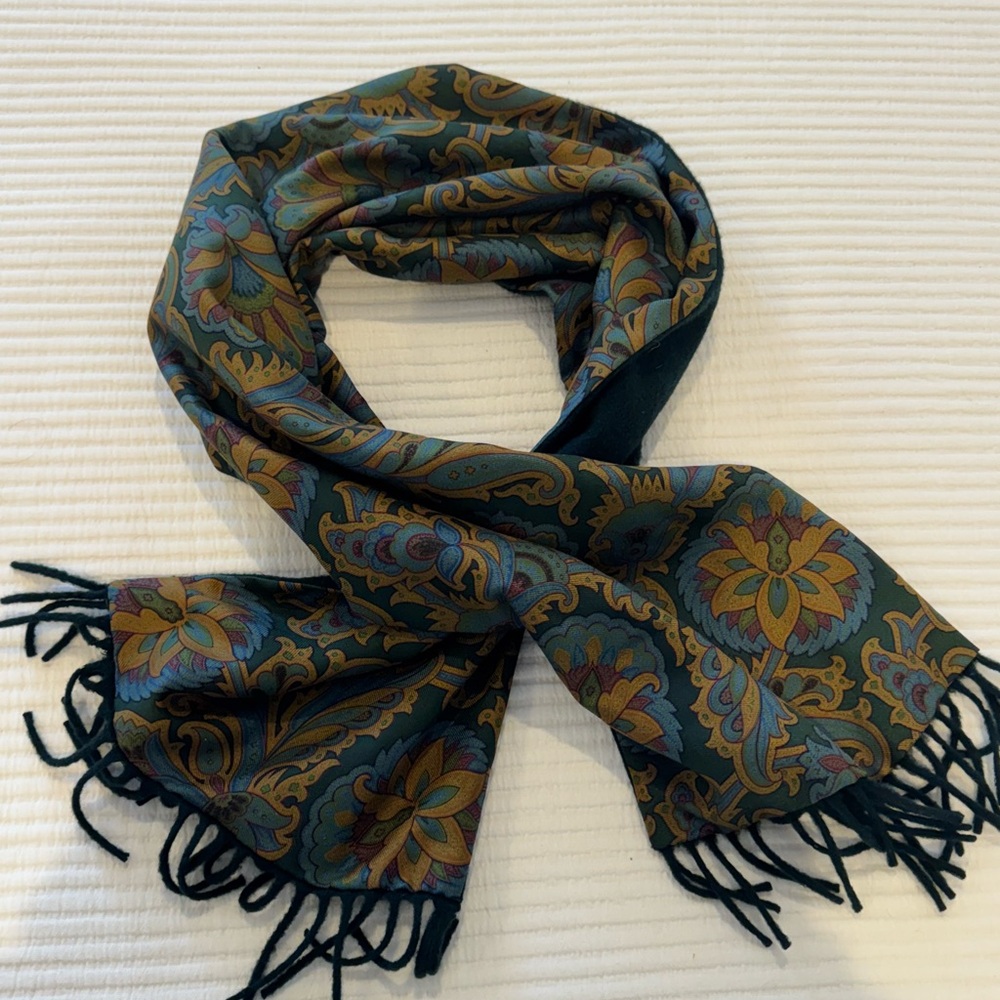 “AS IS” Etro silk and cashmere scarf - Picture 9 of 11